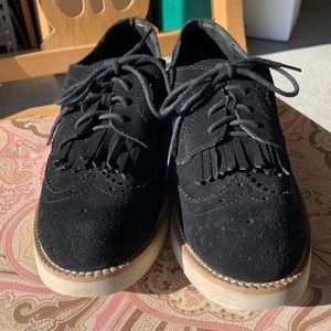 Steve Madden Black Suede Fringe Oxfords Wingtip shoe